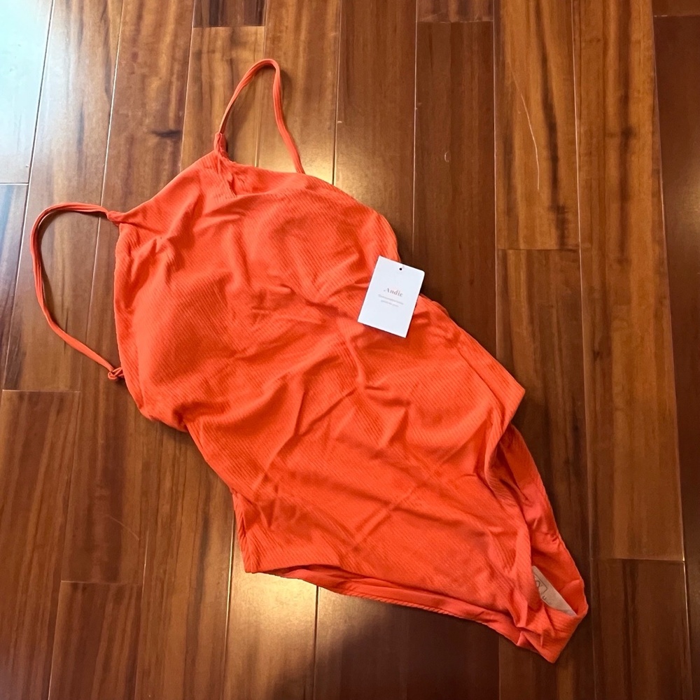 New NWT Andie The Asbury Swimsuit Siren Orange Rib One-Piece‎ Swim Size Large